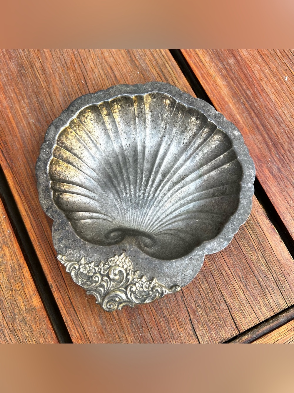 Vintage Baroque by Wallace 277 Silver Plated Clam Seashell Footed Serving Dish